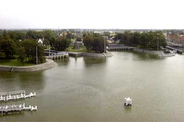 Omschrijving van de vertoonde foto is naast de kader.