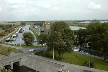 Zicht van op het Koning AlbertI-monument.