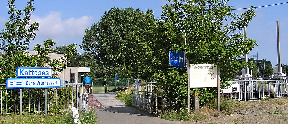 brug over het kattesas