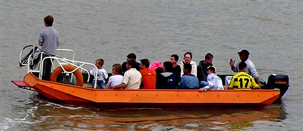 veerboot met passagiers