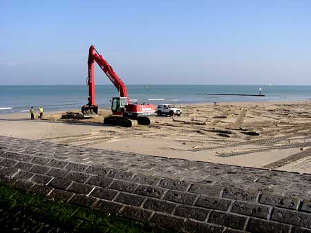 strand zuiveren van expolosiven